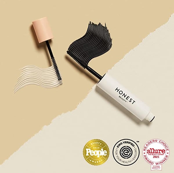 Amazon product image for mascara brushes with awards